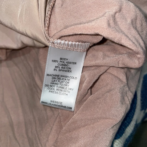 Lola & Sophie Tan Cold Shoulder Top - Picture 4 of 5